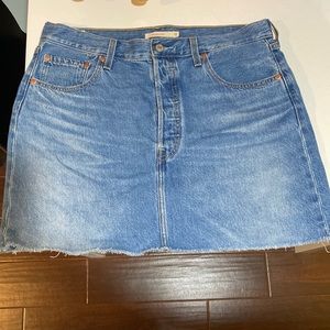 Levi’s Ribcage Skirt